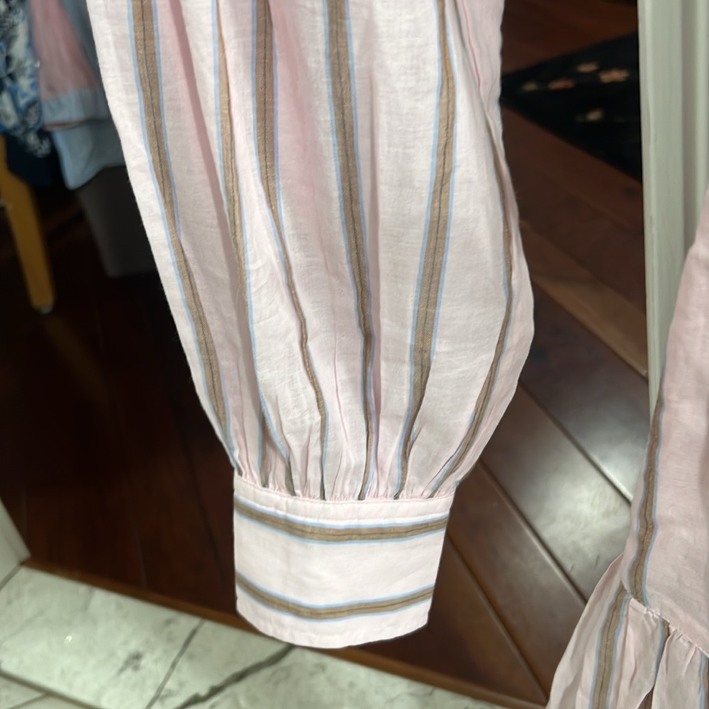 Pink Striped Button-Up Dress Lauren Ralph Lauren
Size 6. Full sleeve - Picture 4 of 9